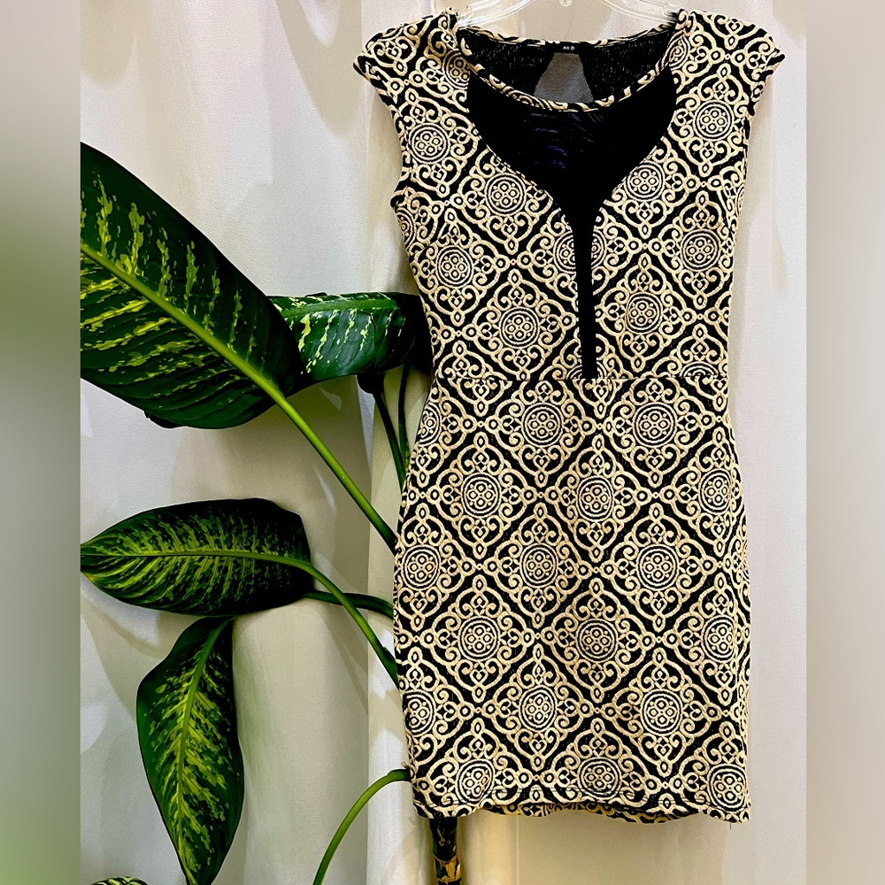 Alt B Size Jrs M Bodycon Mini Beige and Black Dress With Black Mesh Details
